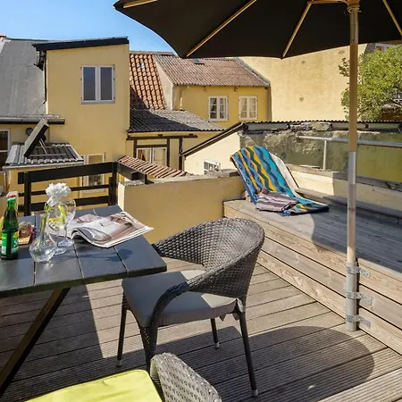 Laust - 250m From The Sea By Interhome