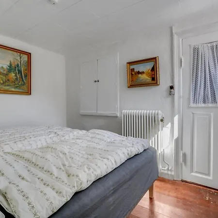 Laust - 250m From The Sea By Interhome بيت للعطل